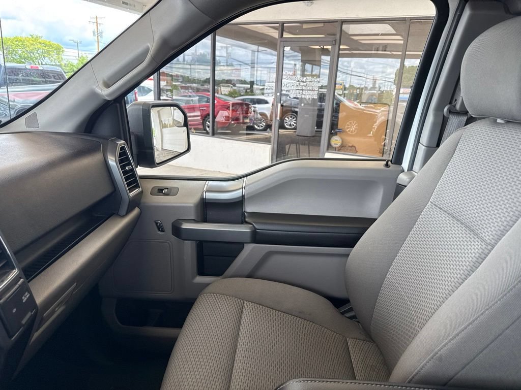 Used 2018 Ford F150 XLT w/ Equipment Group 302A Luxury AWD/4WD image 25