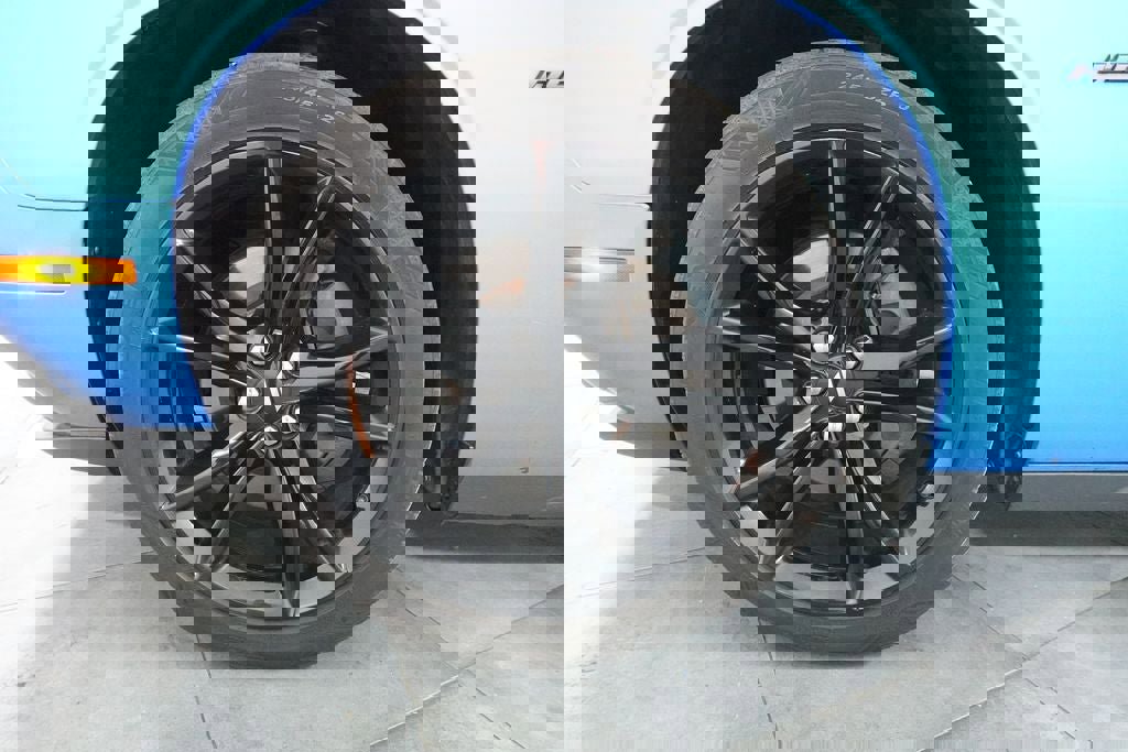 Used 2018 Dodge Challenger R/T w/ Blacktop Package image 28