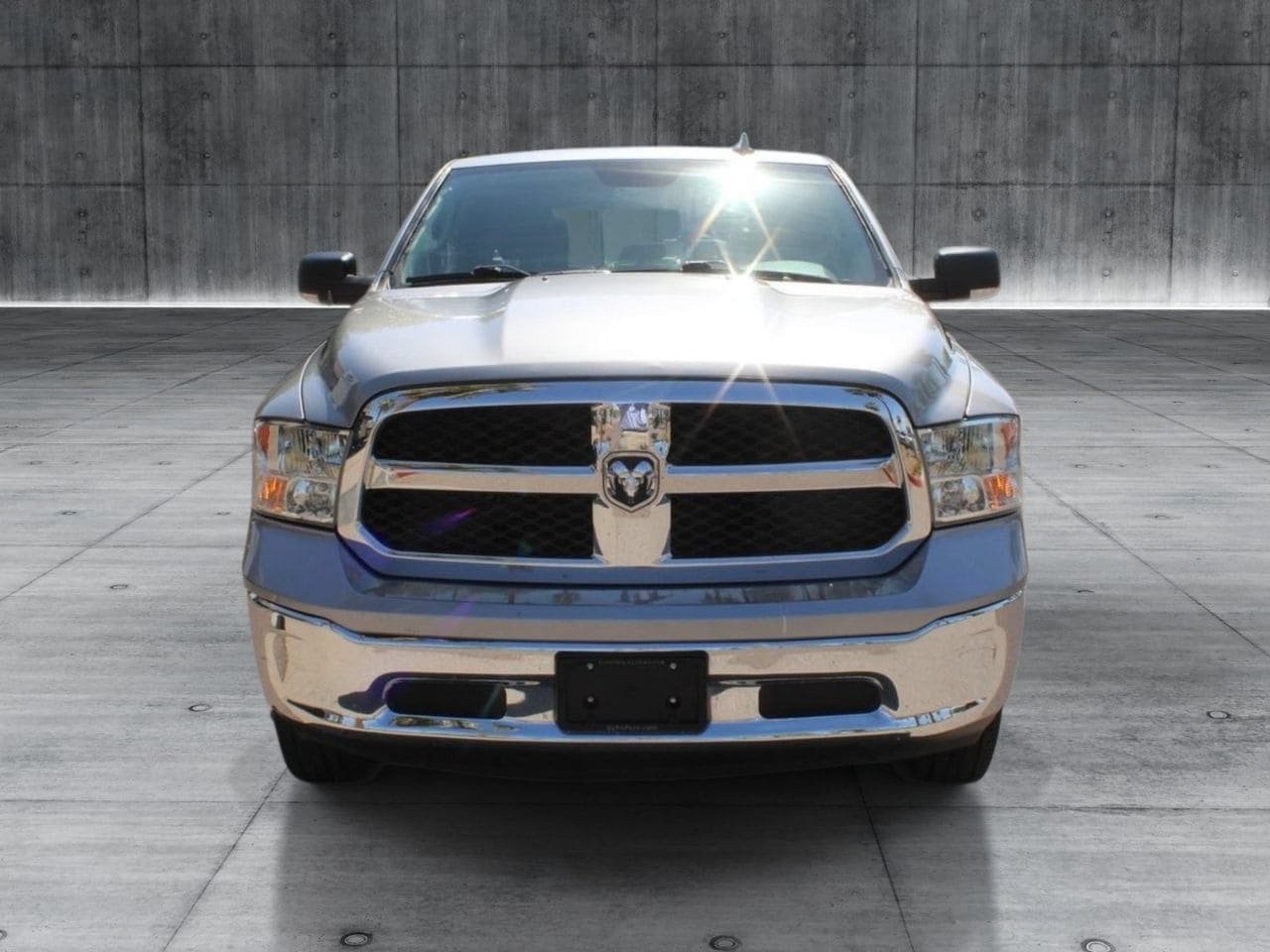 Used 2020 RAM 1500 Classic SLT w/ Luxury Group AWD/4WD image 11