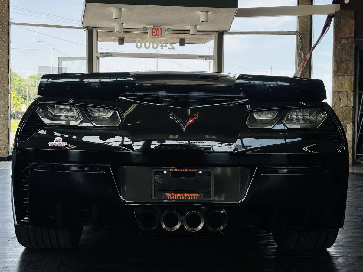 Used 2016 Chevrolet Corvette Z06 w/ 2LZ Preferred Equipment Group RWD image 10