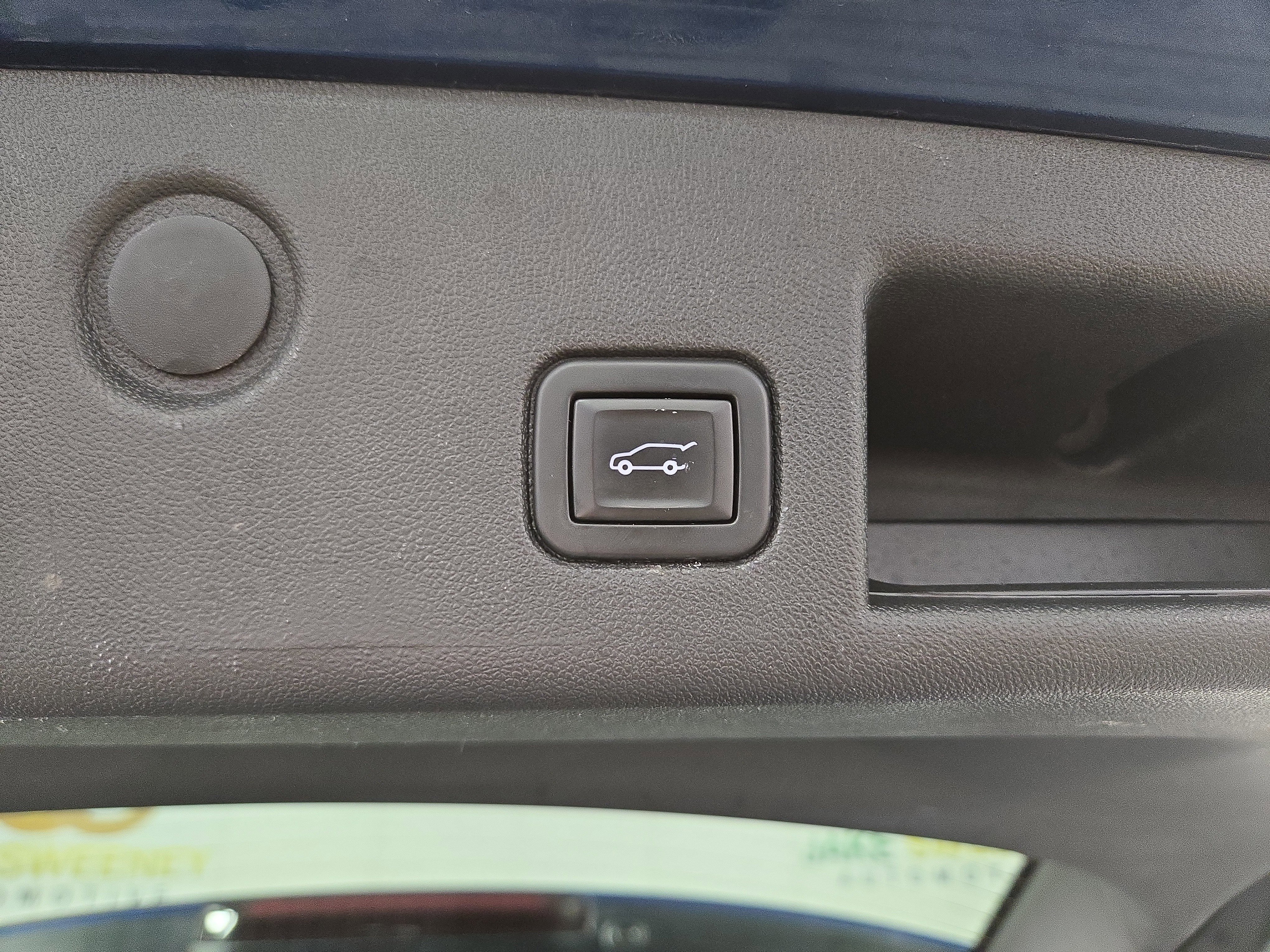 Used 2020 Chevrolet Equinox LT image 33