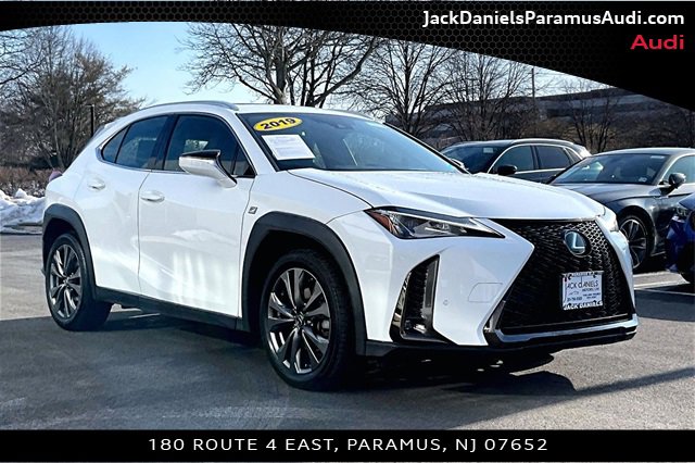 Used 2019 Lexus UX 200 F Sport w/ F Sport Premium Package image 9