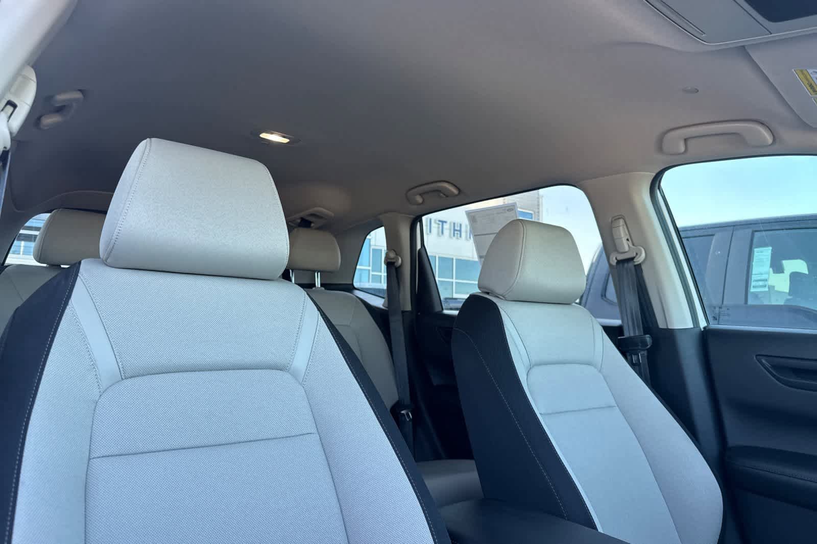 Used 2025 Honda CR-V LX image 17
