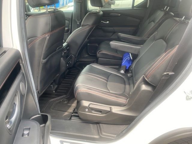 Used 2025 Honda Pilot TrailSport image 24