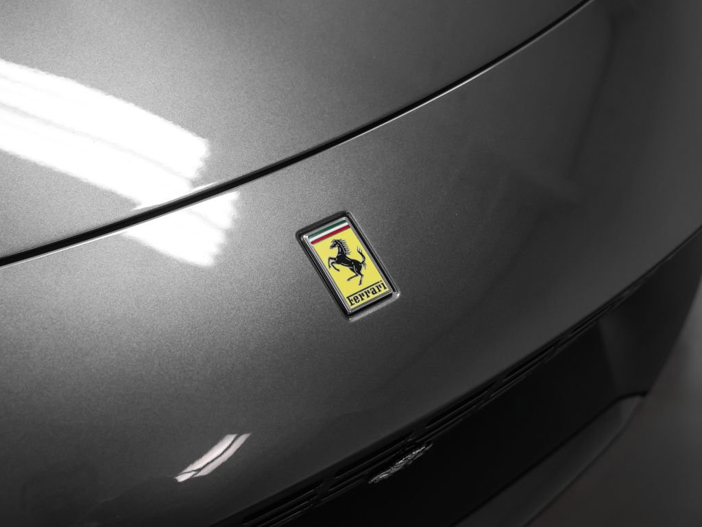 Used 2022 Ferrari Roma image 17