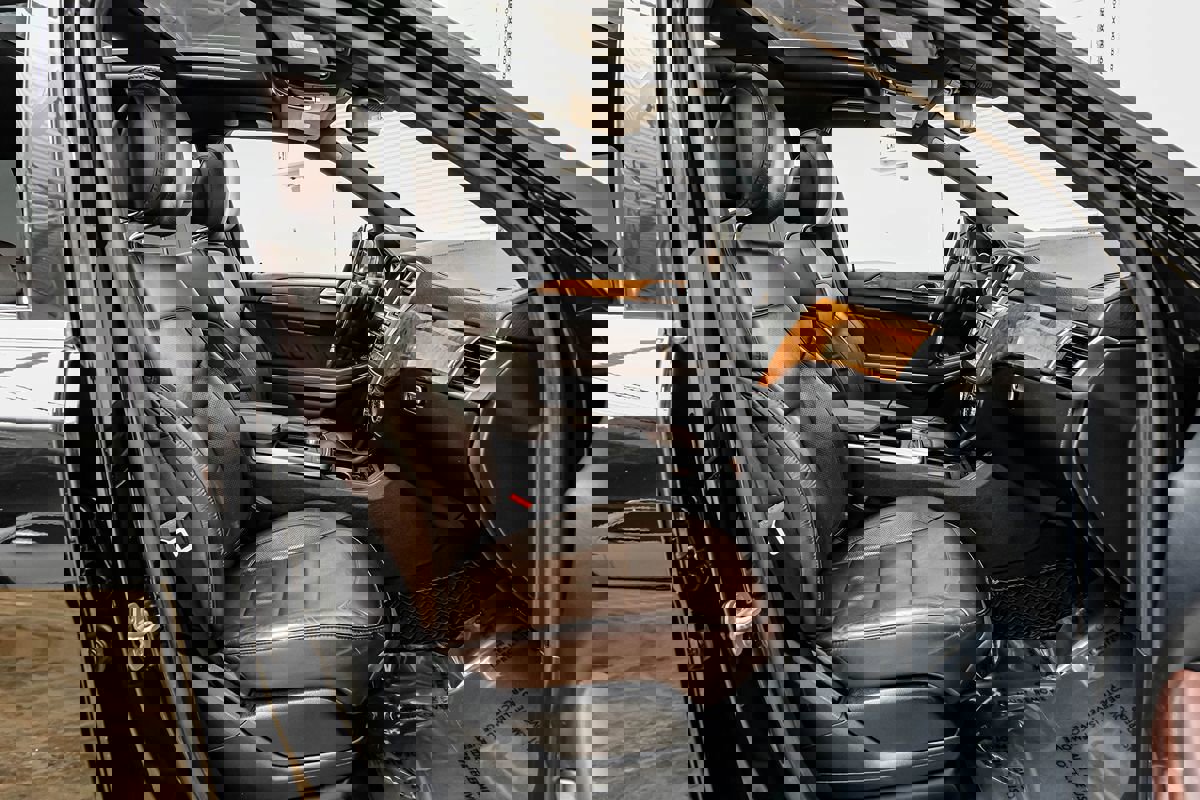 Used 2014 Mercedes-Benz GL 450 4MATIC image 28