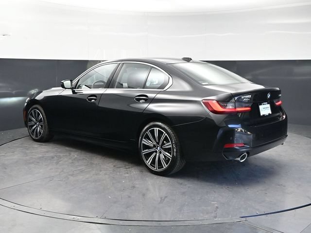 Used 2025 BMW 330i xDrive Sedan w/ Convenience Package AWD/4WD image 7