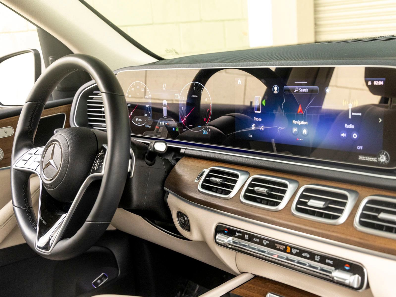 Used 2025 Mercedes-Benz GLE 350 4MATIC image 29