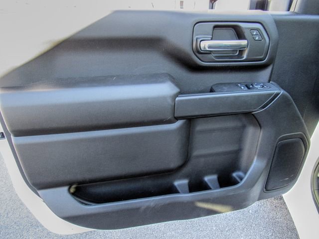 New 2025 GMC Sierra 3500 Pro w/ Convenience Package image 17