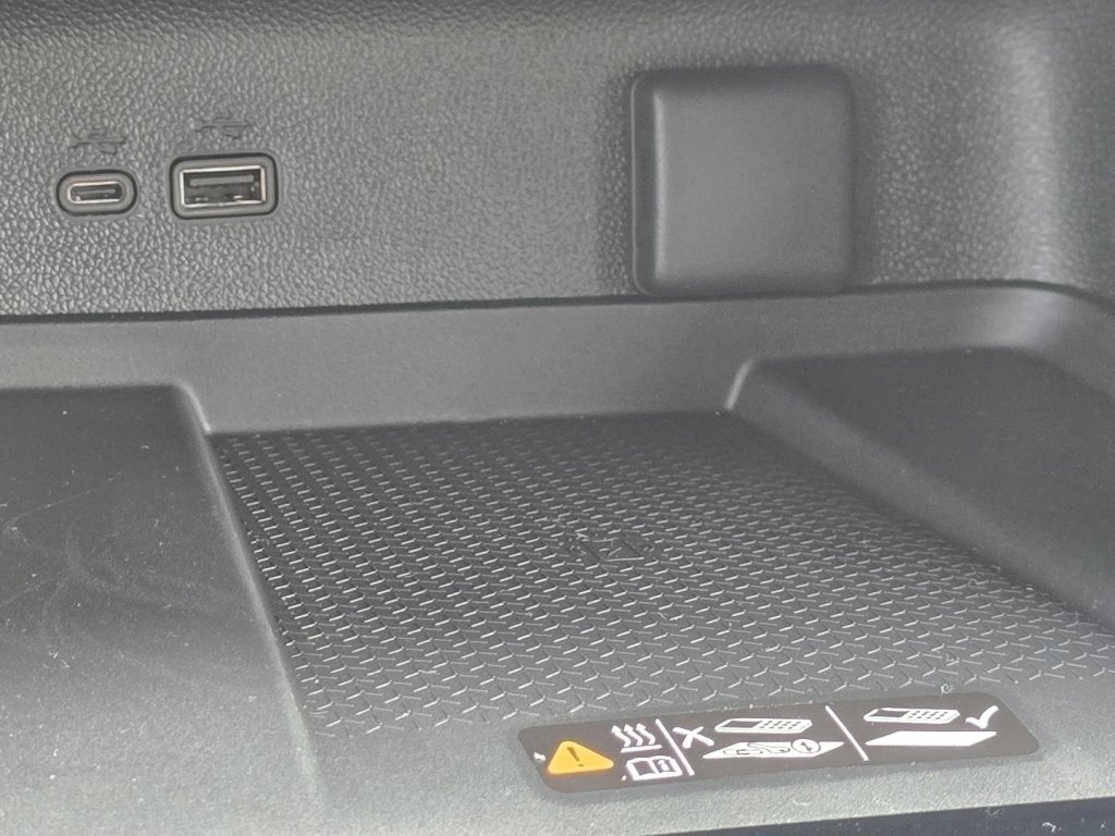 New 2026 Chevrolet Traverse LT w/ Midnight/Sport Edition image 19