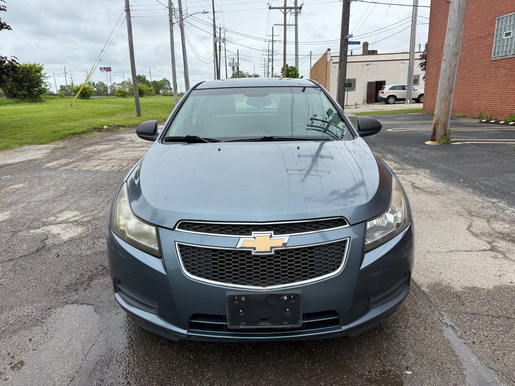 Used 2012 Chevrolet Cruze LS w/ Connectivity Package FWD image 8