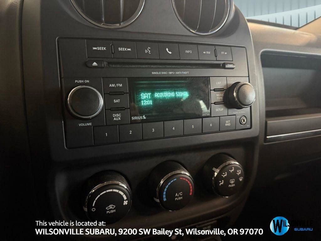 Used 2014 Jeep Patriot Latitude w/ Sun/Sound Group image 2