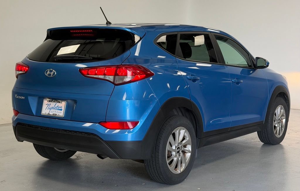 Used 2018 Hyundai Tucson SE w/ Cargo Package FWD image 3
