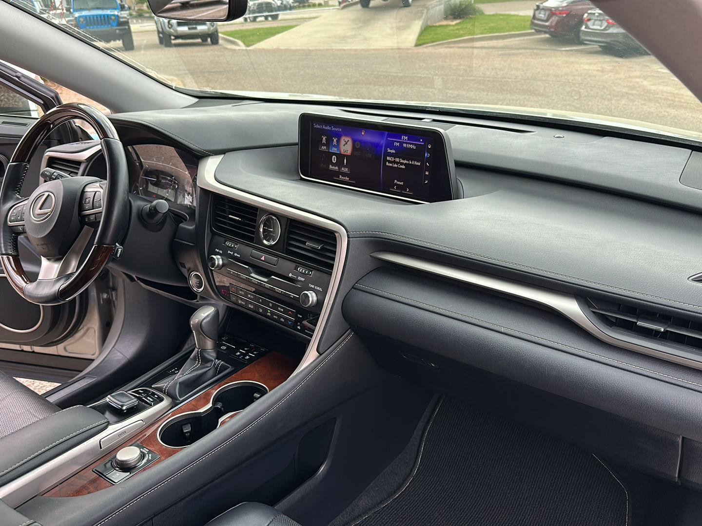 Used 2019 Lexus RX 350L FWD image 21