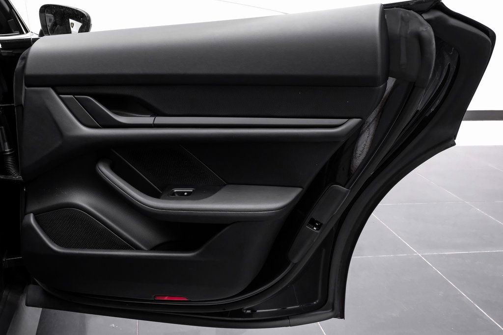 Used 2023 Porsche Taycan w/ Premium Package image 54