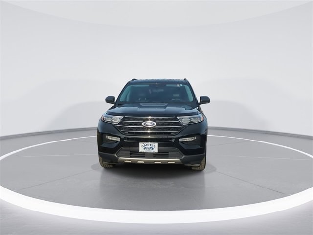 Used 2023 Ford Explorer XLT w/ Equipment Group 202A image 3