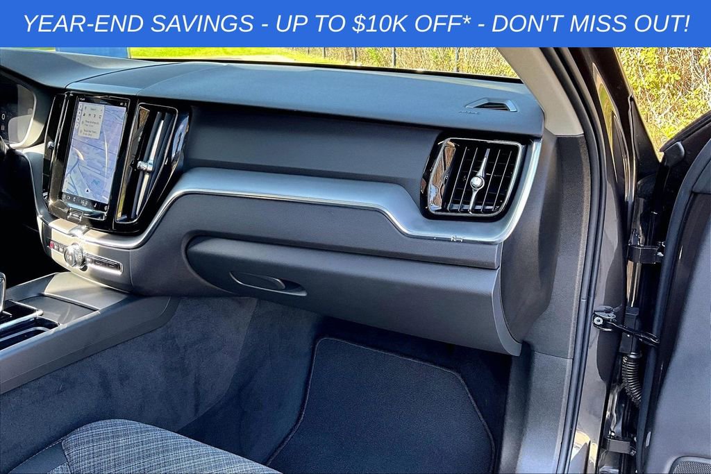 Used 2025 Volvo XC60 B5 Core w/ Protection Package Premier image 20