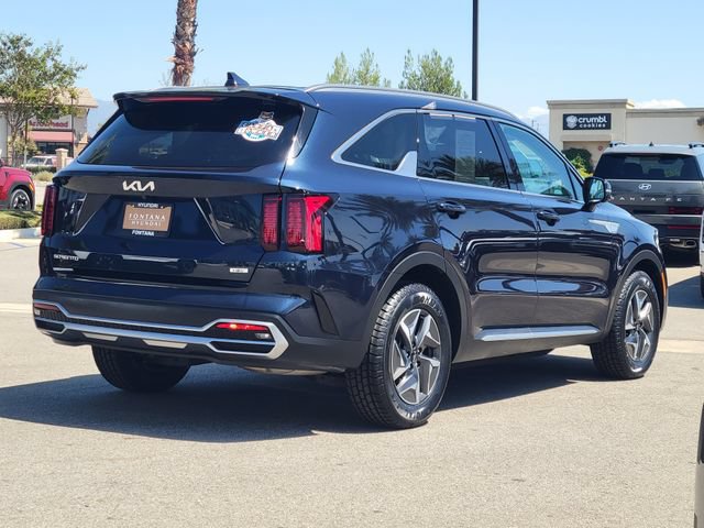 Used 2023 Kia Sorento EX FWD image 4