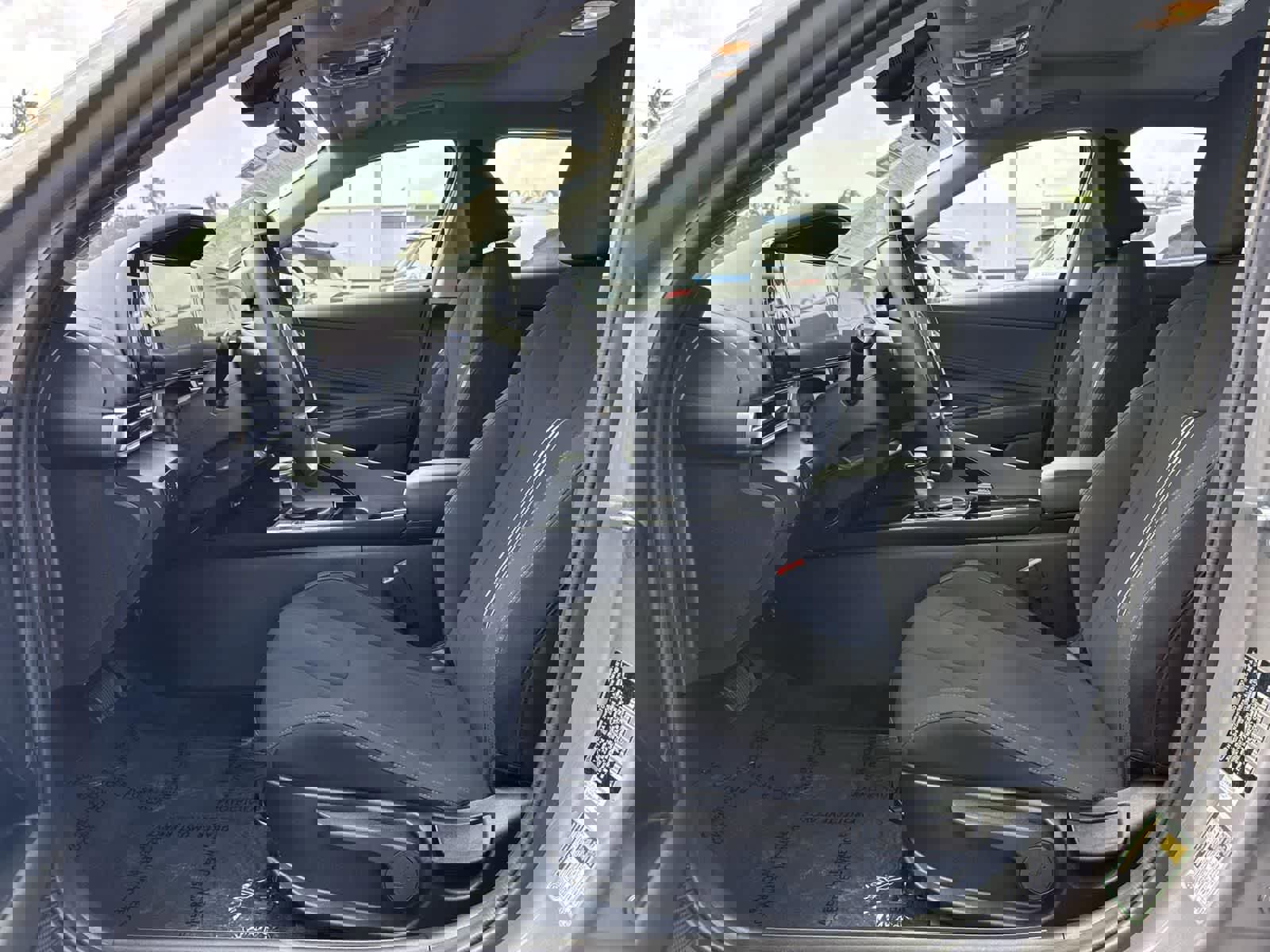 Certified 2025 Hyundai Elantra SEL image 24