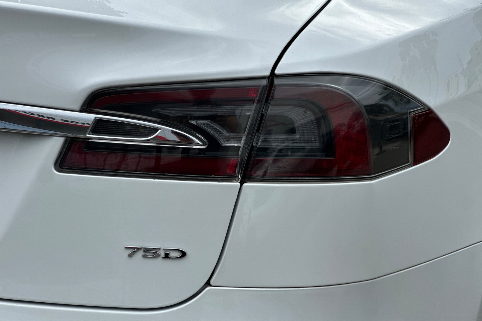 Used 2016 Tesla Model S 75D AWD/4WD image 25