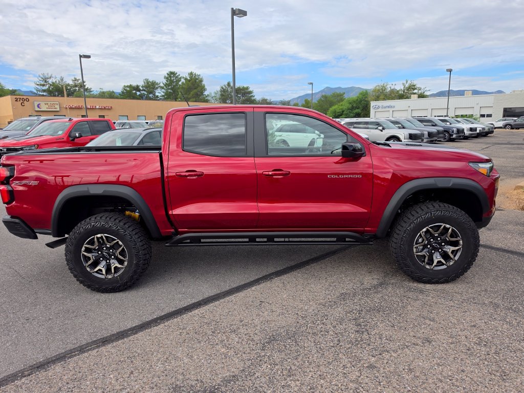 New 2026 Chevrolet Colorado ZR2 w/ Technology Package AWD/4WD image 6