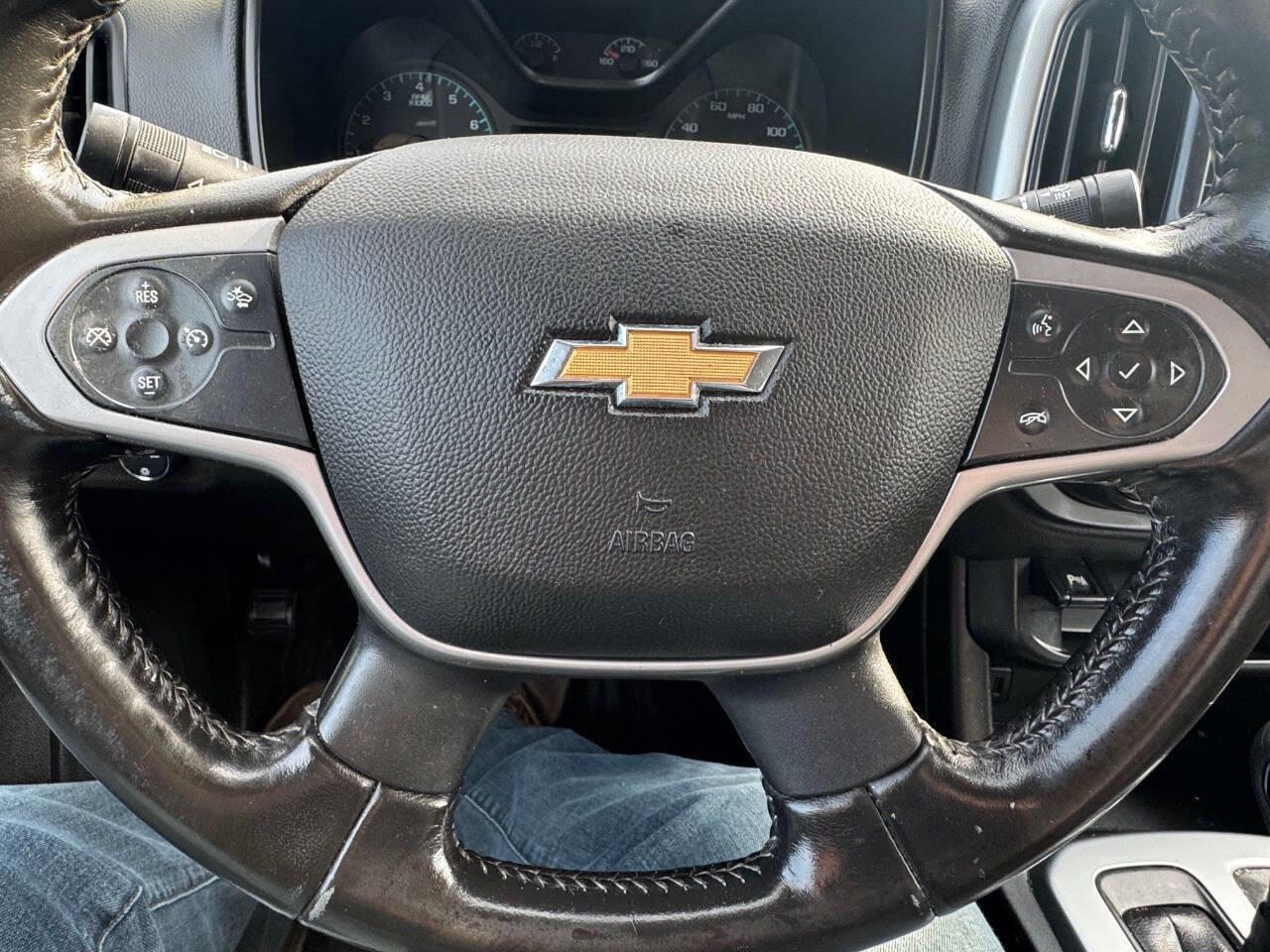 Used 2022 Chevrolet Colorado LT w/ Fleet Safety Package image 10