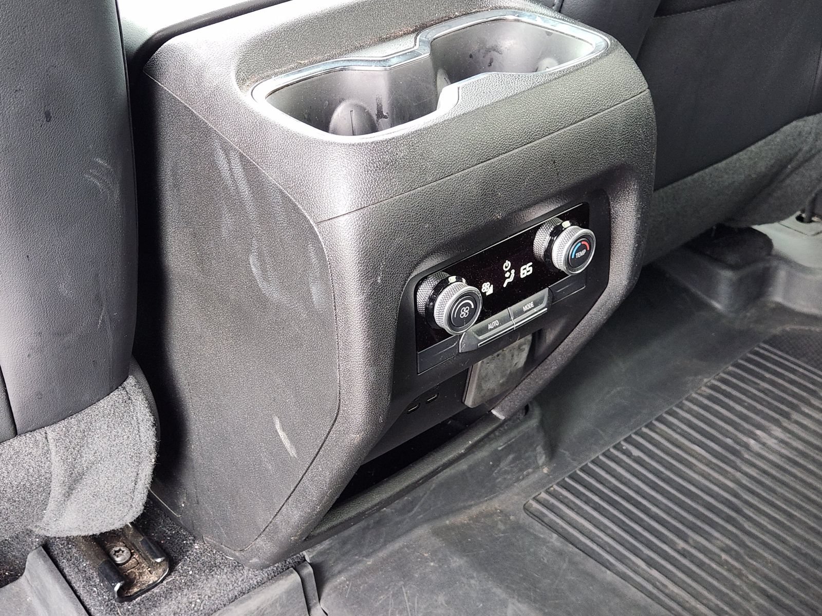 Certified 2025 Buick Enclave Sport Touring w/ Power Package FWD image 33