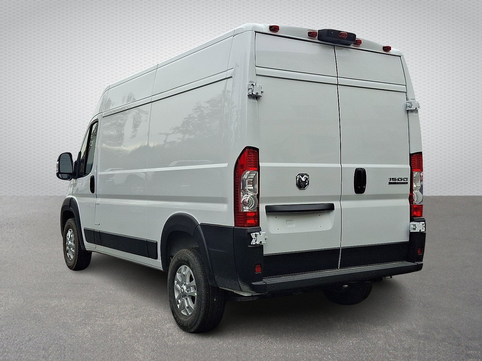 New 2026 RAM ProMaster 1500 w/ Quick Order Package 22G SLT image 4