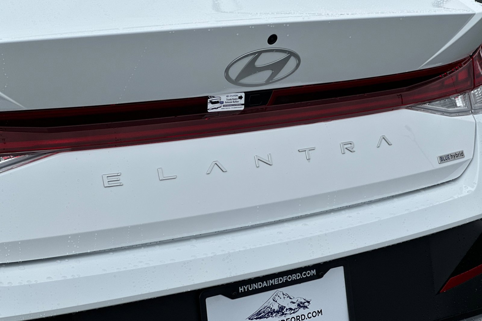 New 2026 Hyundai Elantra Blue FWD image 24