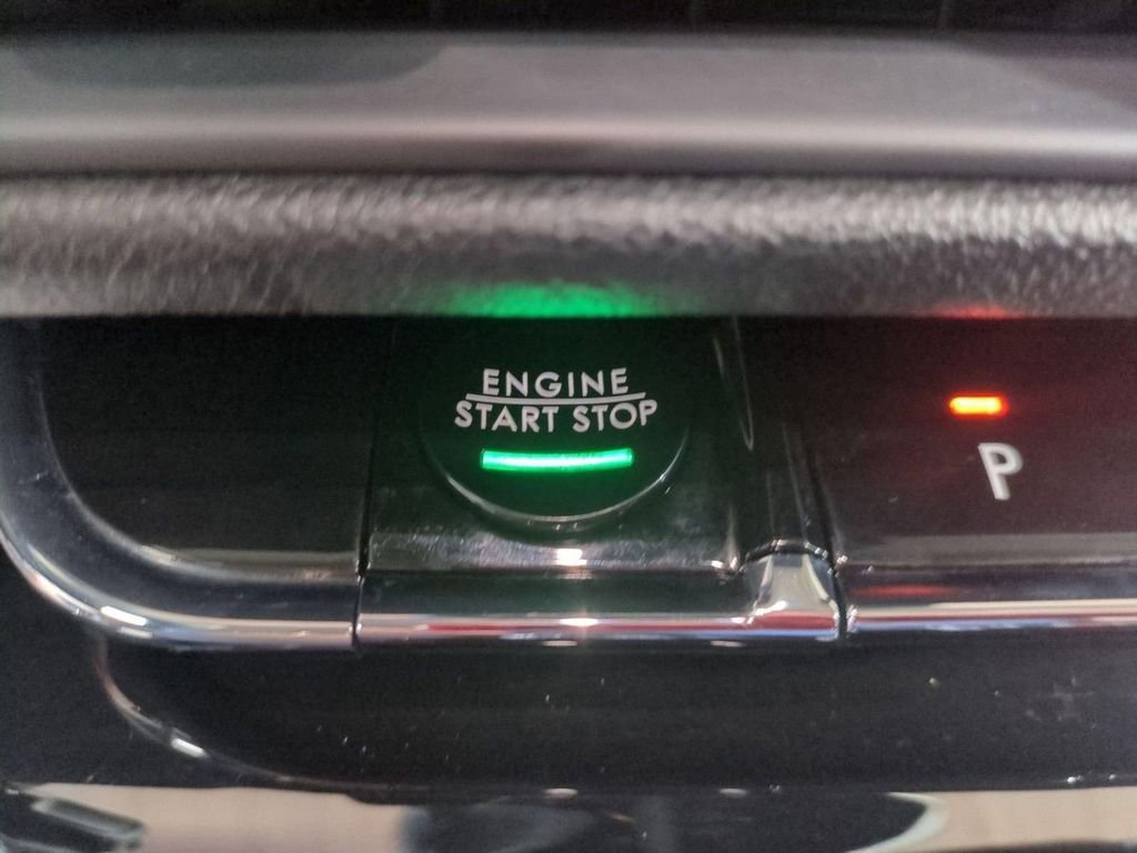 Certified 2023 Lincoln Corsair FWD w/ Towing Package image 21