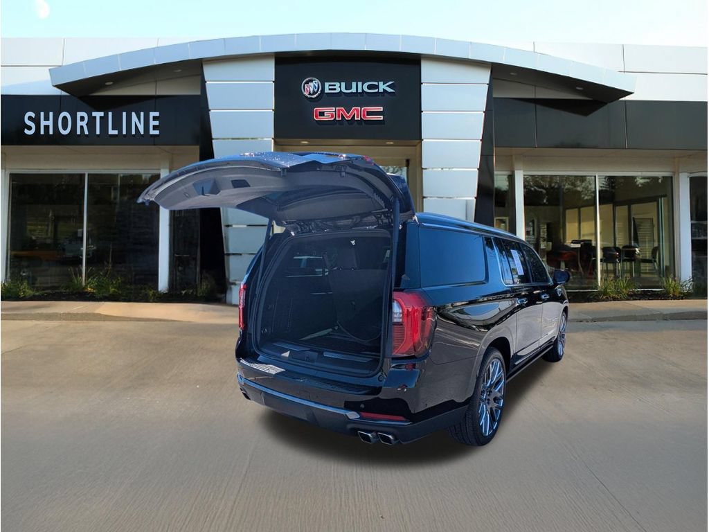 Used 2026 GMC Yukon XL Denali Ultimate w/ LPO, Floor Liner Package AWD/4WD image 37