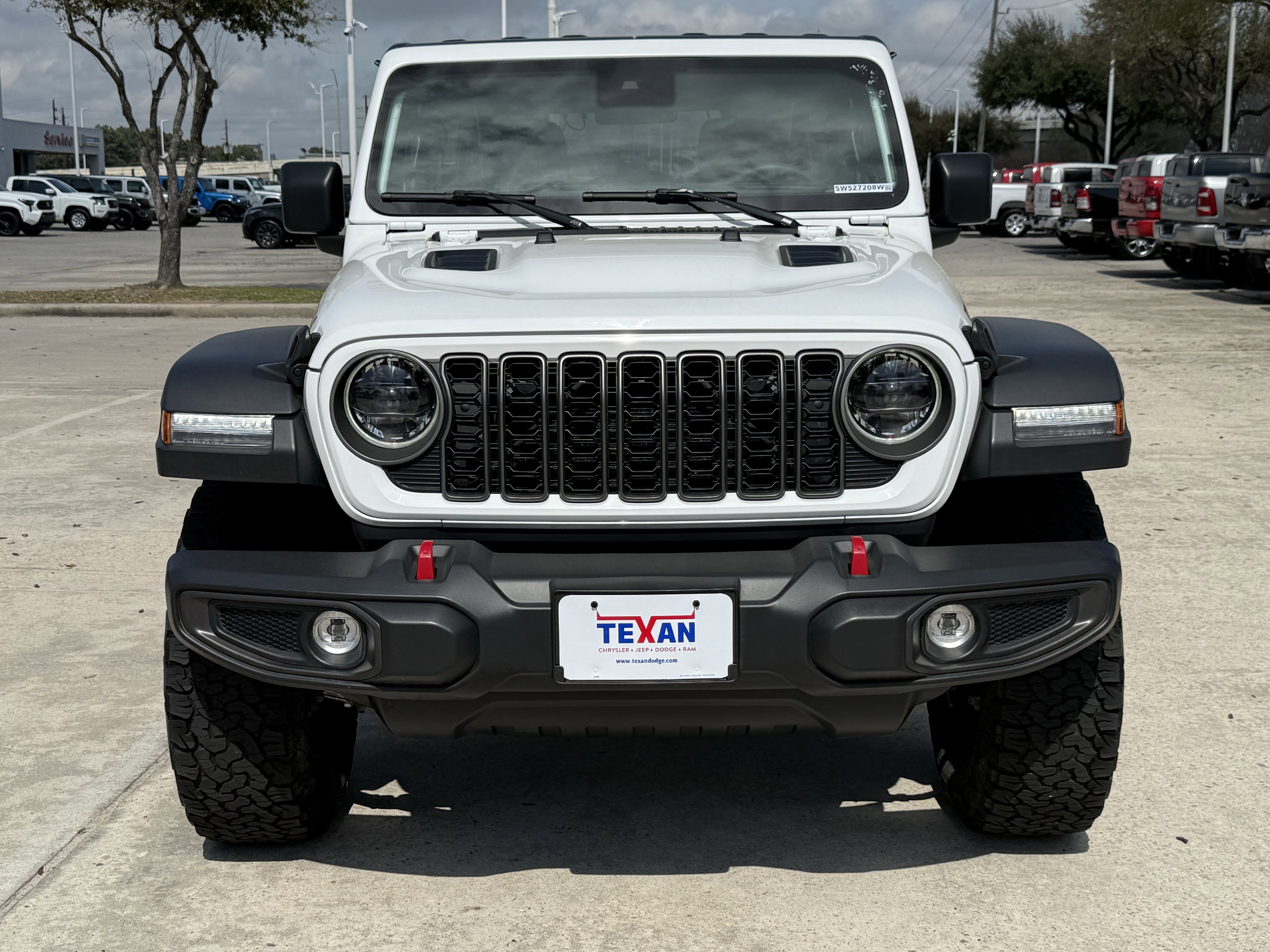 Used 2025 Jeep Wrangler Unlimited Rubicon image 10