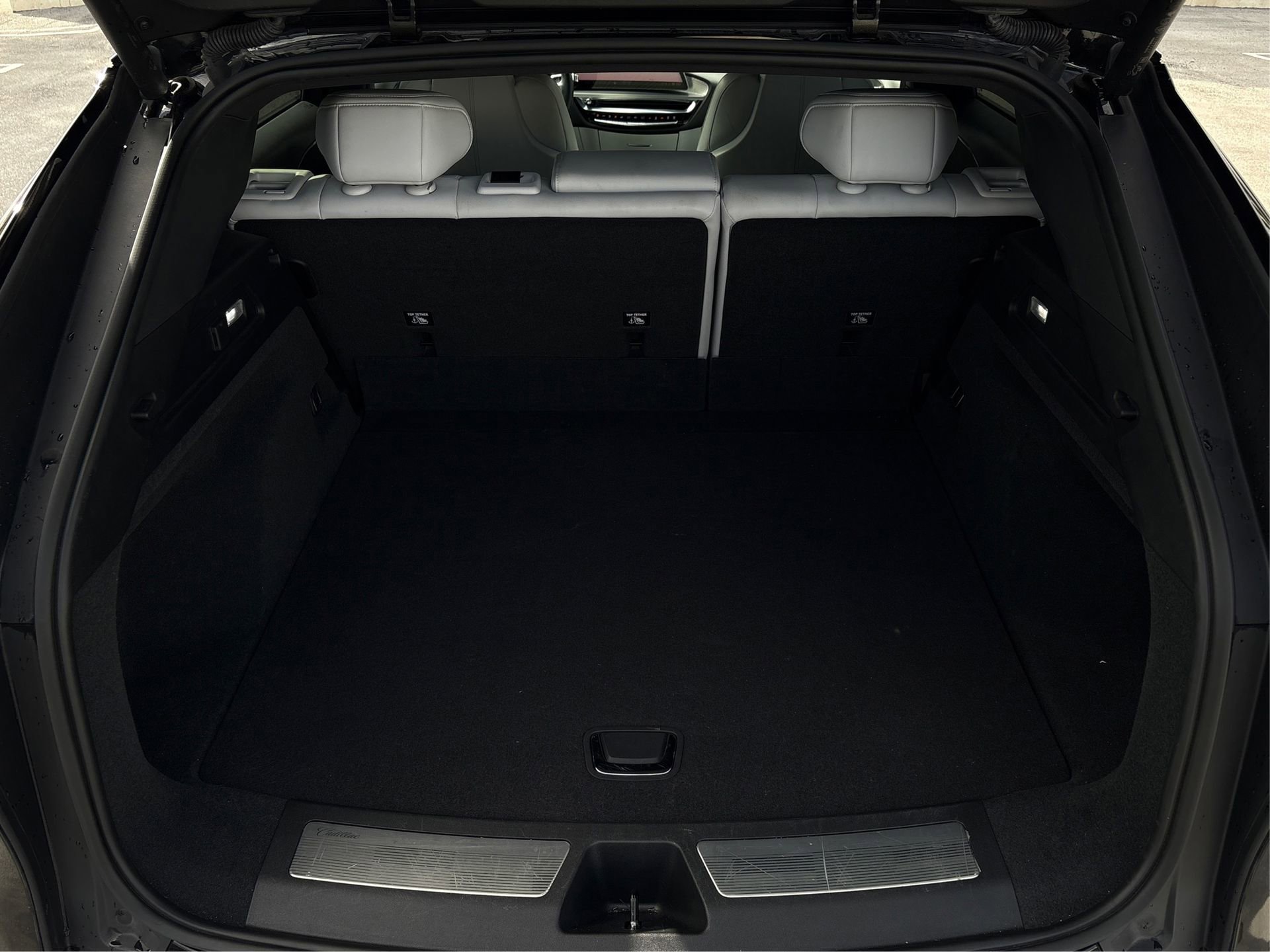 Used 2024 Cadillac Lyriq Luxury image 11