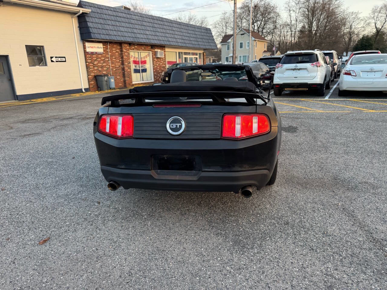 Used 2010 Ford Mustang GT Premium image 12