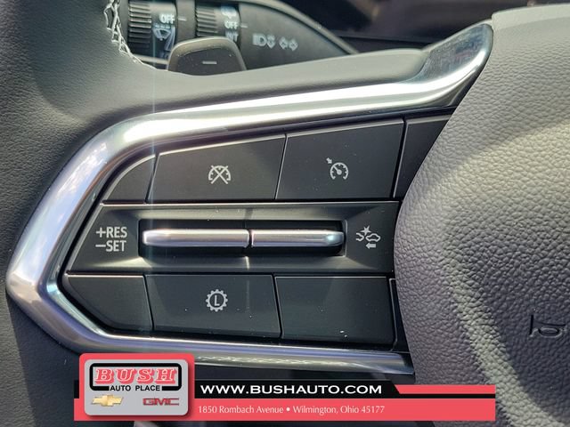 New 2026 Chevrolet Traverse LT w/ Driver Confidence Package FWD image 24