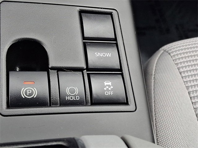 Certified 2023 Toyota Highlander LE image 25