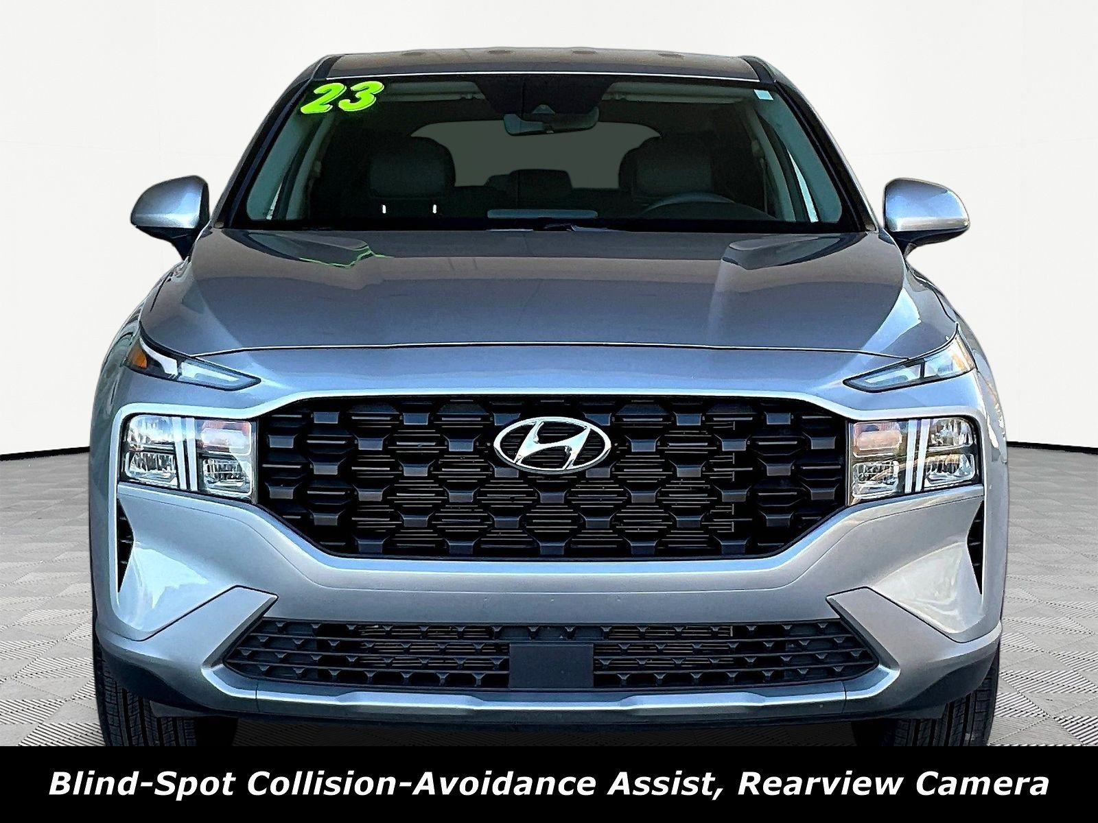 Used 2023 Hyundai Santa Fe SE AWD/4WD image 2