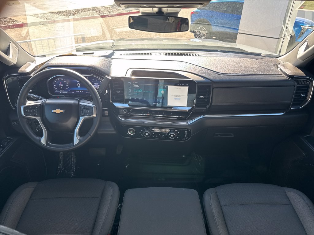 Used 2024 Chevrolet Silverado 1500 LT AWD/4WD image 12