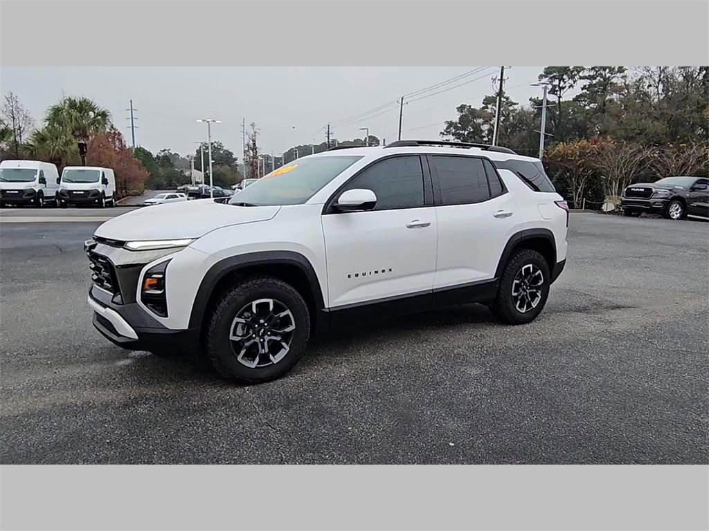 Used 2025 Chevrolet Equinox ACTIV w/ Safety and Technology Package image 26