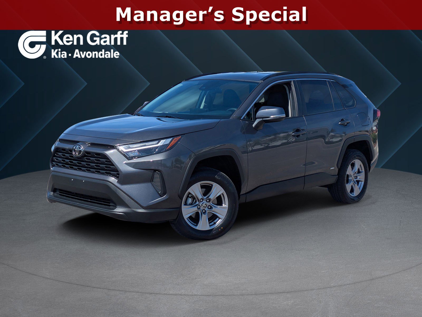 Used 2025 Toyota RAV4 XLE AWD/4WD image 1