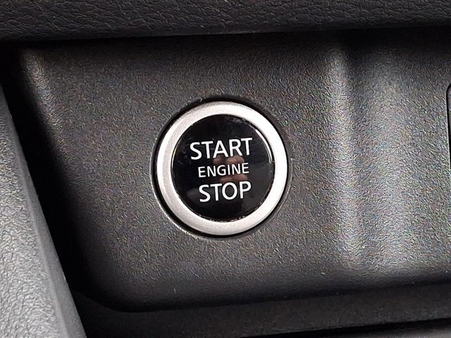 Used 2023 Nissan Rogue SV image 21