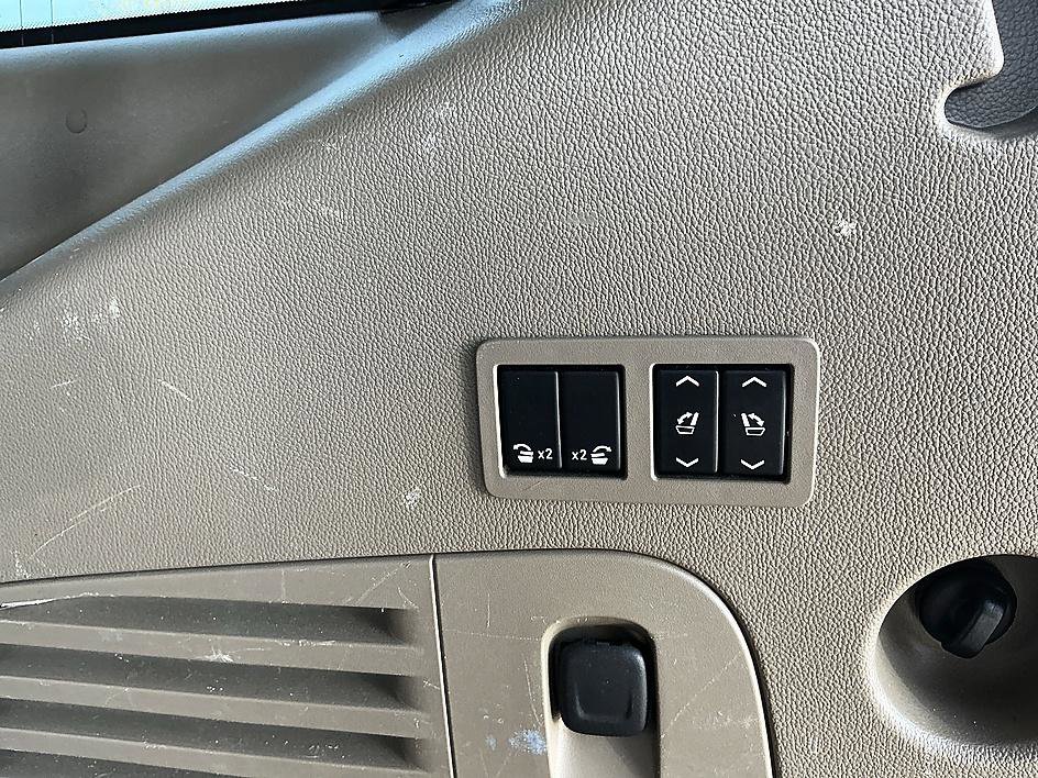 Used 2017 Chevrolet Tahoe Premier image 28