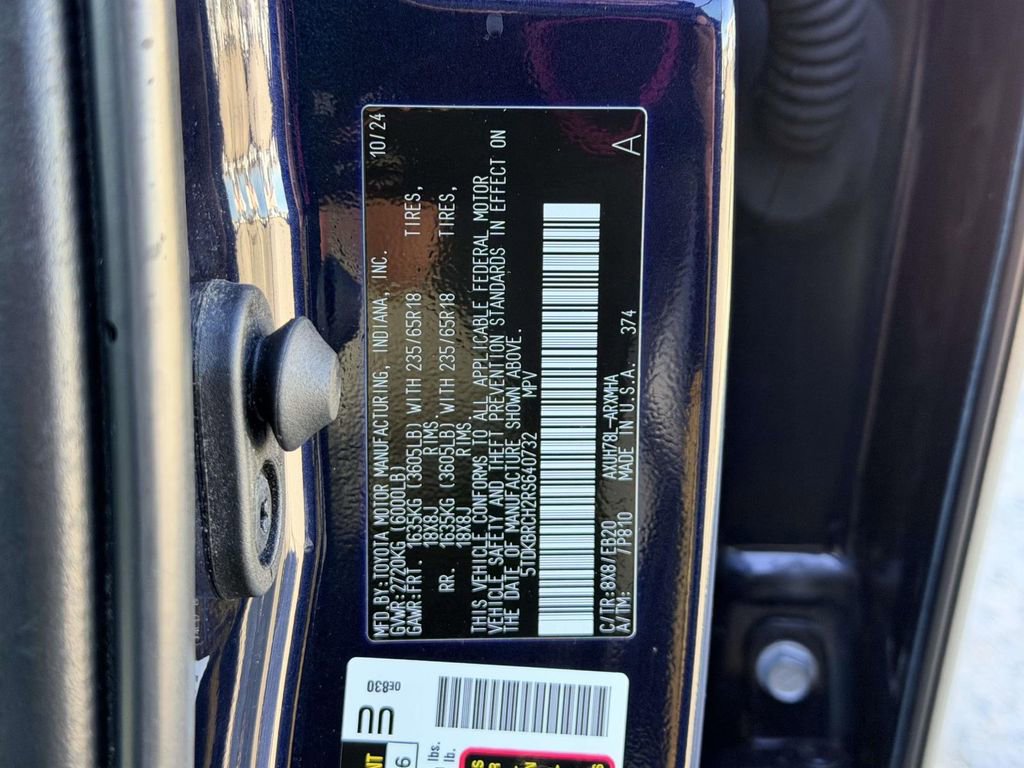 Certified 2024 Toyota Highlander XLE image 27