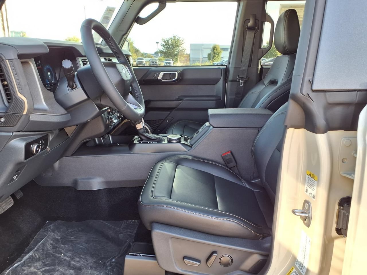 New 2026 Ford Bronco Badlands AWD/4WD image 19