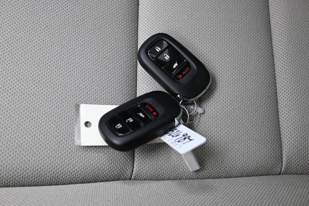 Used 2024 Honda CR-V LX image 16