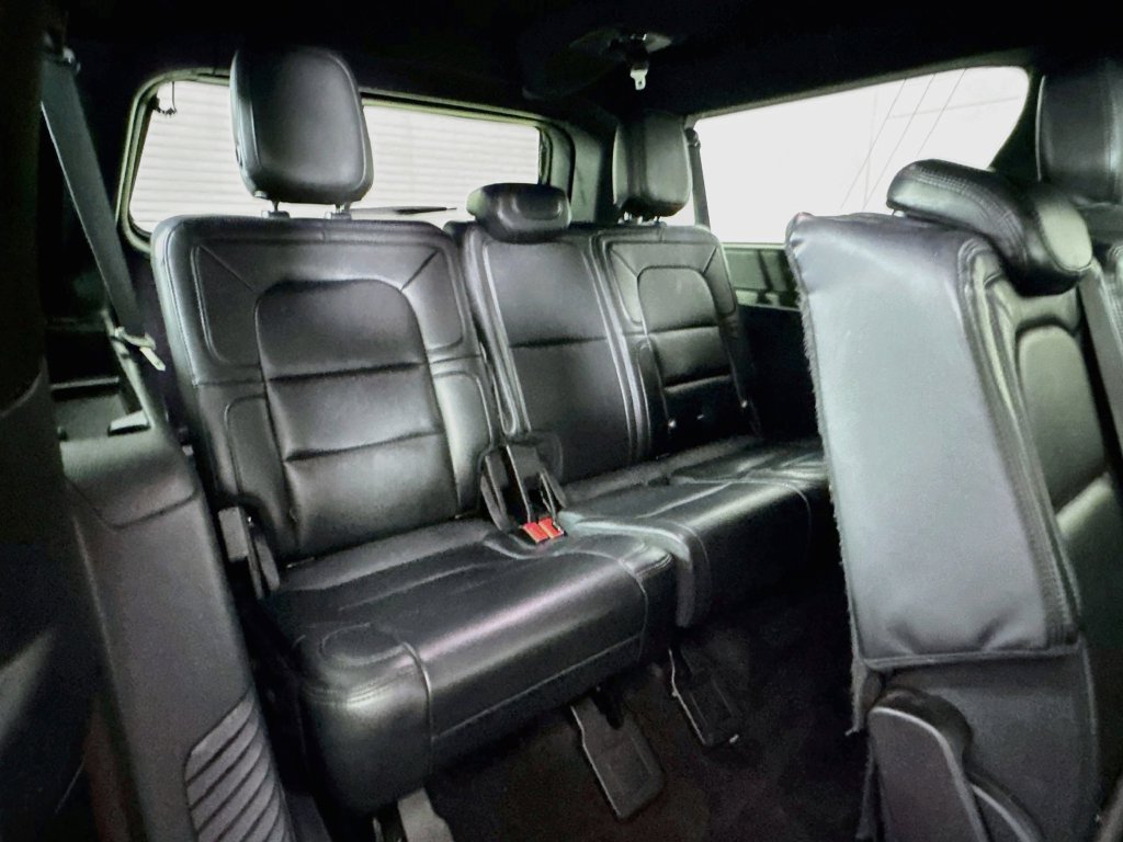 Used 2021 Lincoln Navigator L Reserve AWD/4WD image 36