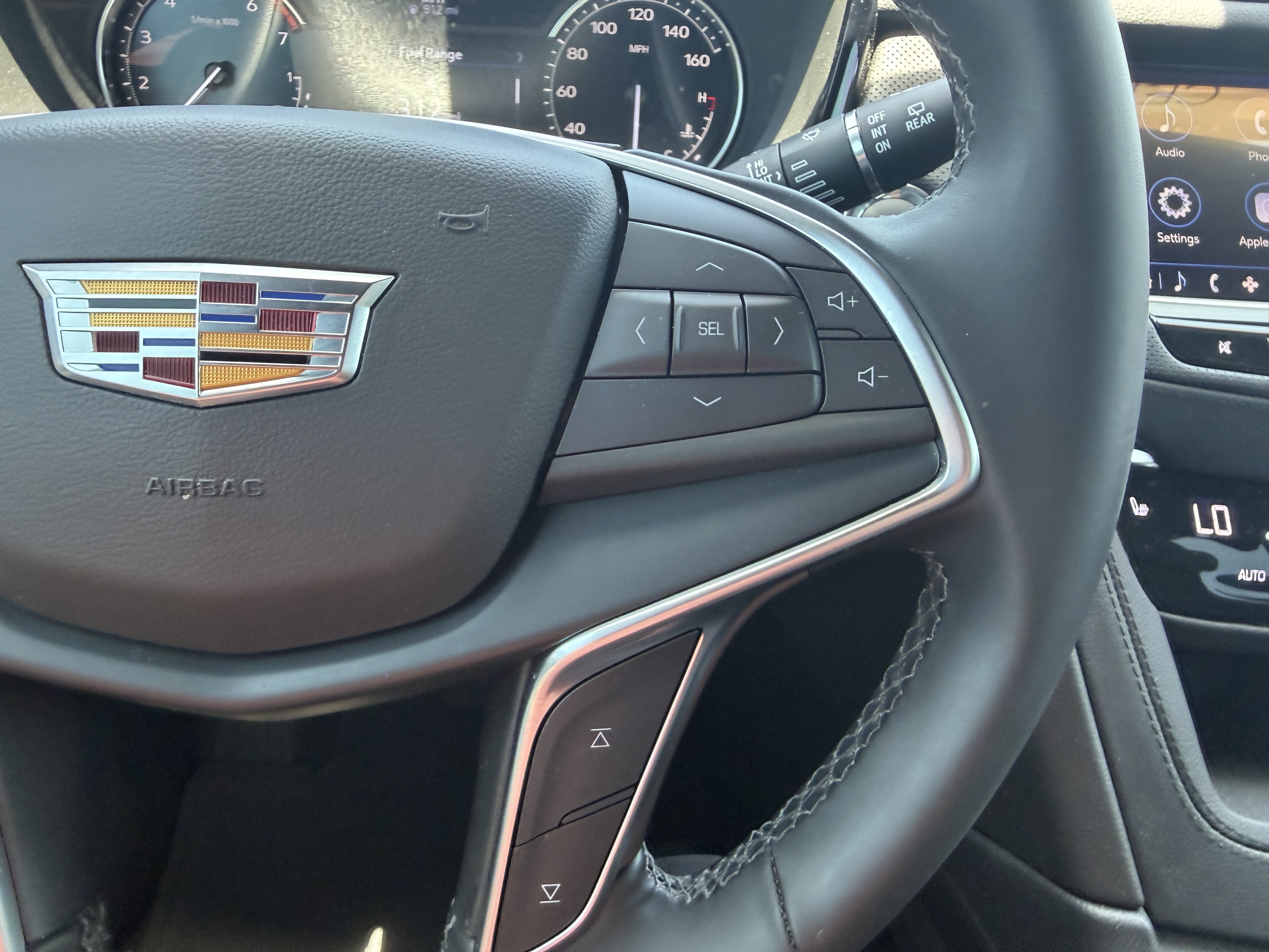 Certified 2025 Cadillac XT5 Luxury FWD image 28