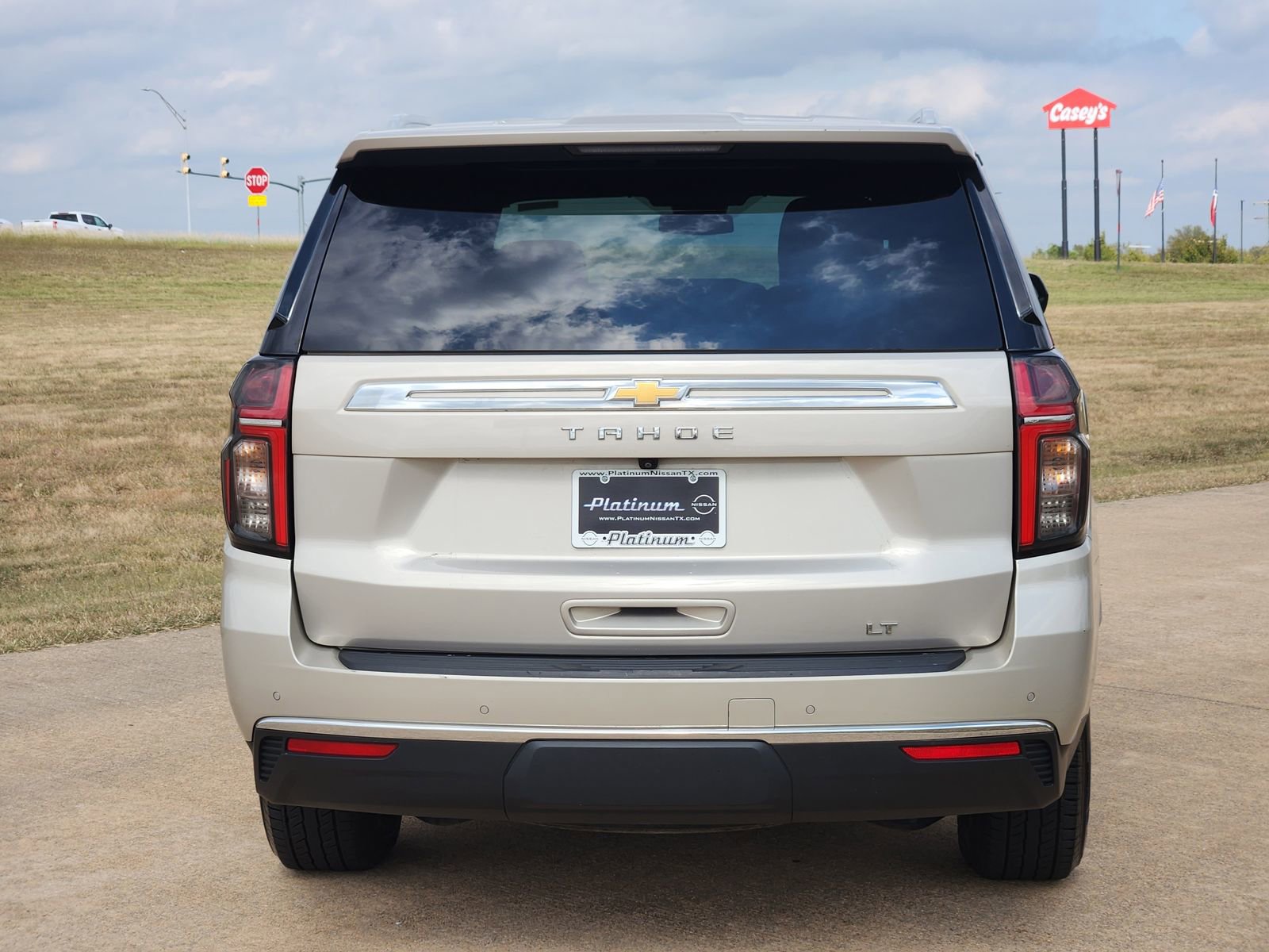 Used 2023 Chevrolet Tahoe LT image 8