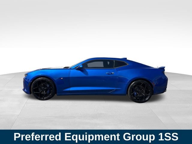Used 2017 Chevrolet Camaro SS RWD image 2