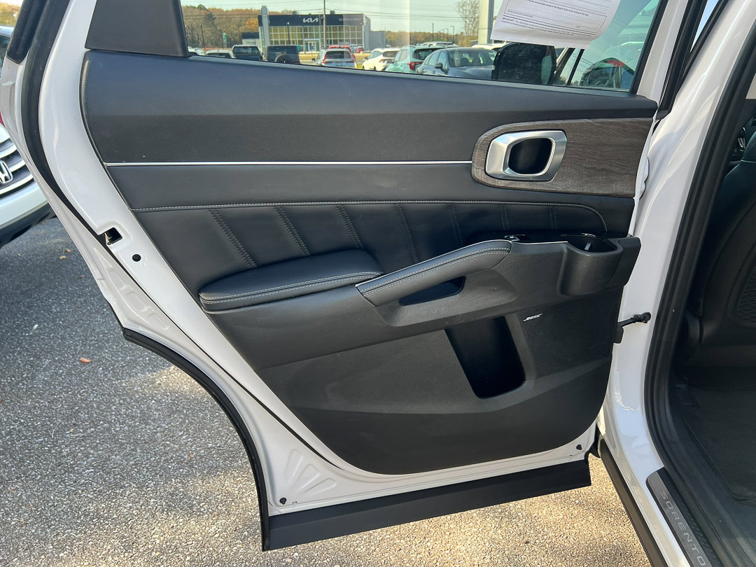 Used 2021 Kia Sorento SX Prestige image 30